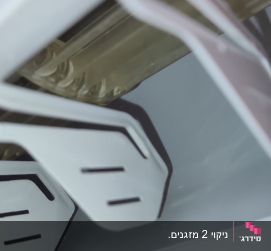 תריסים פנימיים של מזגן אוויר